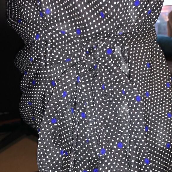 3/$15 or 5/$20 Ann Taylor wrap v-neck top gathered side tie sz 4 - Picture 3 of 5